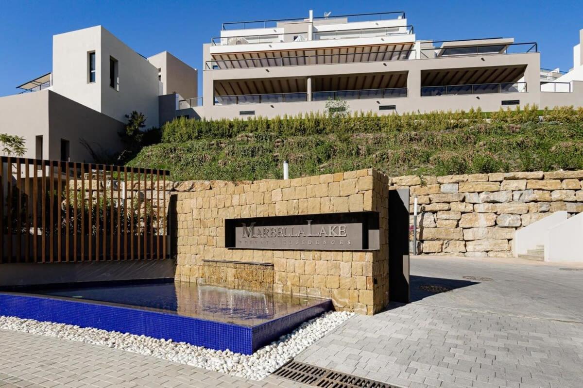 Luxe Duplex Penthouse Scenic Views Apartment Marbella