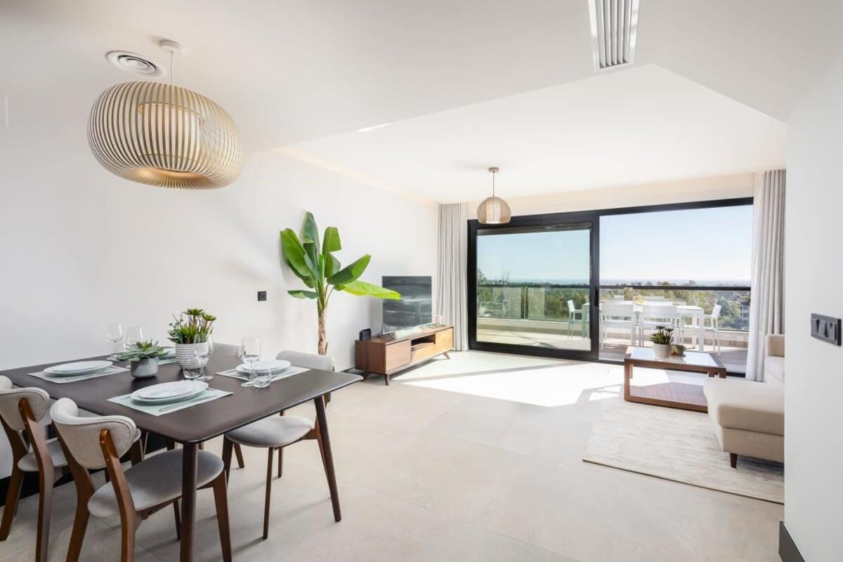 Luxe Duplex Penthouse Scenic Views Marbella